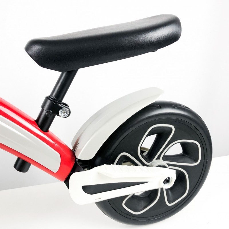 Bicicleta sin pedales roja Bicicleta sin pedales roja