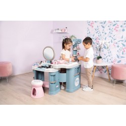 escena mini centro de belleza